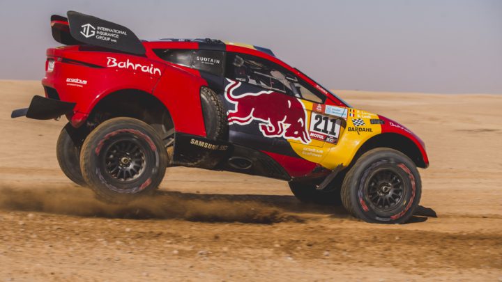 Cars powered by advanced sustainable fuel succeed in Dakar rally 2022 with the Coryton fuel, reducing the CO2 emissions by up to 80%.