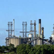 Phillips 66 Humber Refinery is on track to become the first refinery in the world to reduce its carbon dioxide emissions after agreeing a deal with Worley that will use Cansolv CO2 capture technology pioneered by Shell Catalysts & Technologies