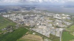 Essar to build £360 million carbon capture plant at Stanlow refinery
